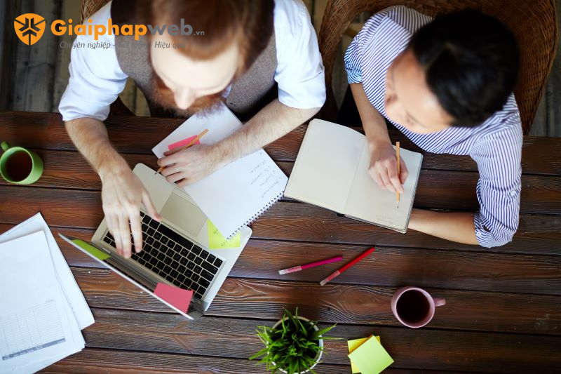 Khung giờ đăng bài facebook hiệu quả