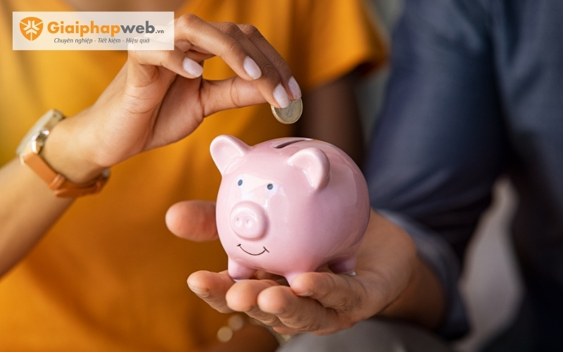 Có 50 triệu nên mua vàng hay gửi tiết kiệm Có 50 triệu nên mua vàng hay gửi tiết kiệm